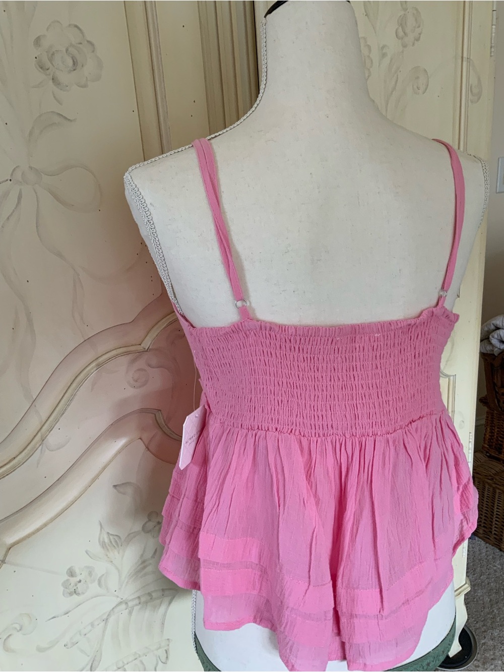 Altar’d State Pink Tiered Ruffle Spaghetti Strap Peplum NWT - Picture 3 of 7